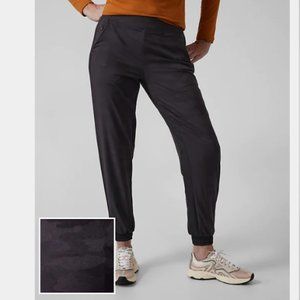 NWT athleta BROOKLYN LINED CAMO JOGGER in camo lux black